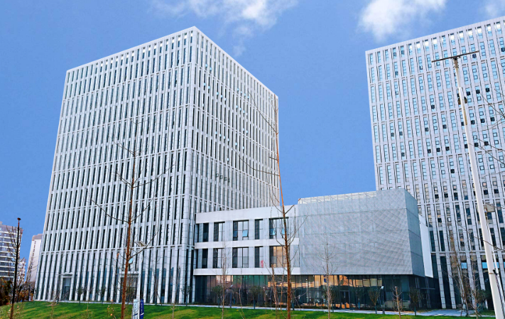 重庆楠晟网络科技对比主流云平台在系统搭建中的适用场景